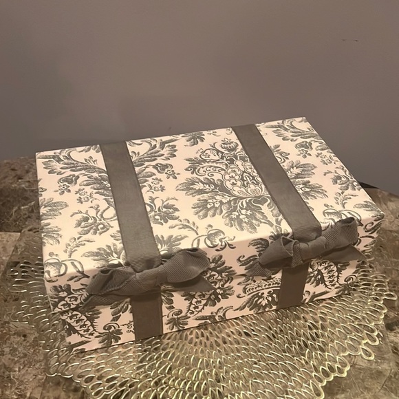 Fabric Storage/Keepsake Box - Picture 2 of 9